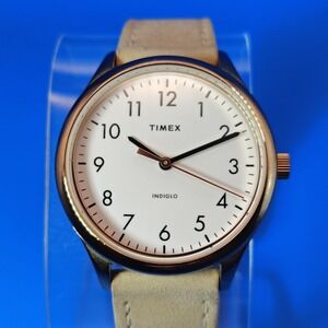 Vintage 2016 TIMEX Easy Reader Indiglo 33mm Women's Quartz Watch Restored
